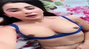 Desi Babe Meeti Kalher Unbuttons Shirt to Reveal Big Boobs, Fingers and Vibrates Her Wet Pussy